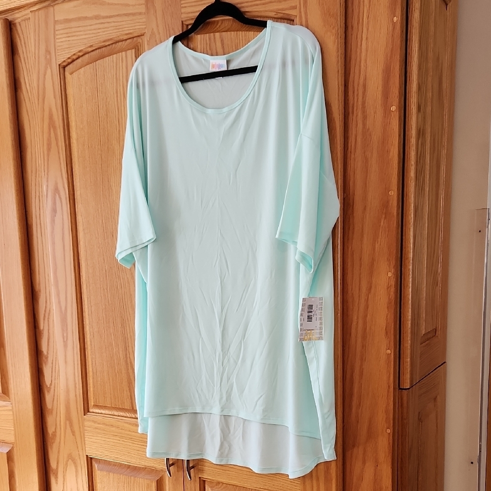 LuLaRoe Green and Blue Relaxed 3/4 Sleeve Tunic